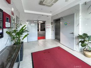 2939 Leeward Avenue 419, Los Angeles CA 90005
