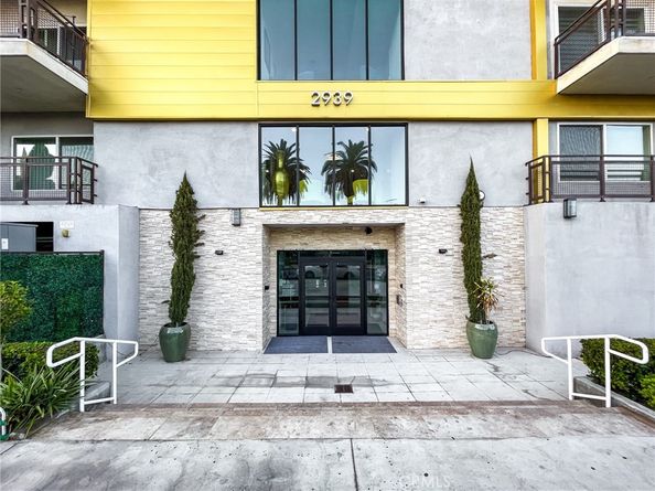 2939 Leeward Avenue 419, Los Angeles CA 90005