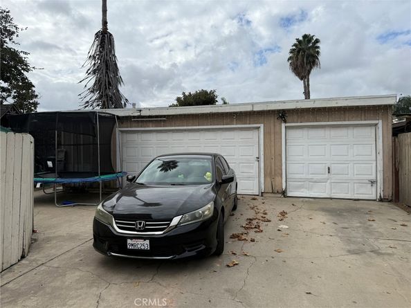 208 N Wright Street, Santa Ana CA 92701