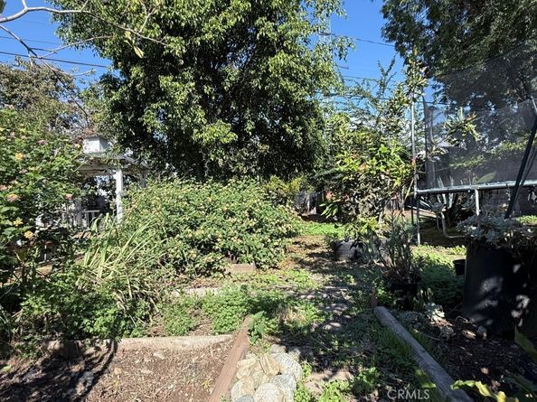 821 W Dike, Glendora CA 91740