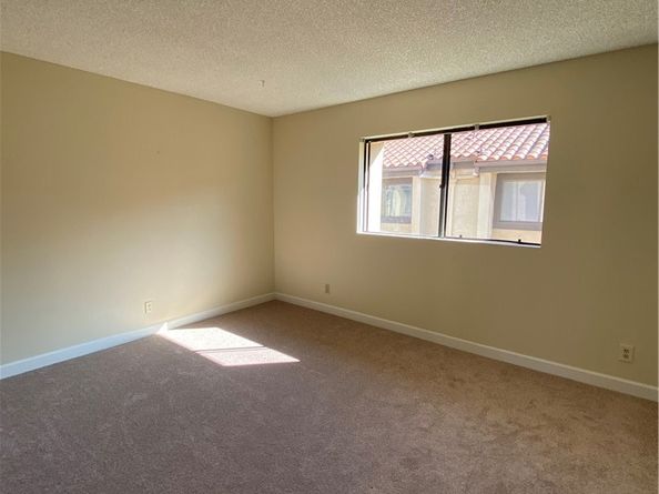 427 E. Mission Road 44, Alhambra CA 91801