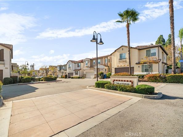 227 Promenade, Pomona CA 91767