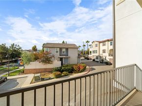 227 Promenade, Pomona CA 91767