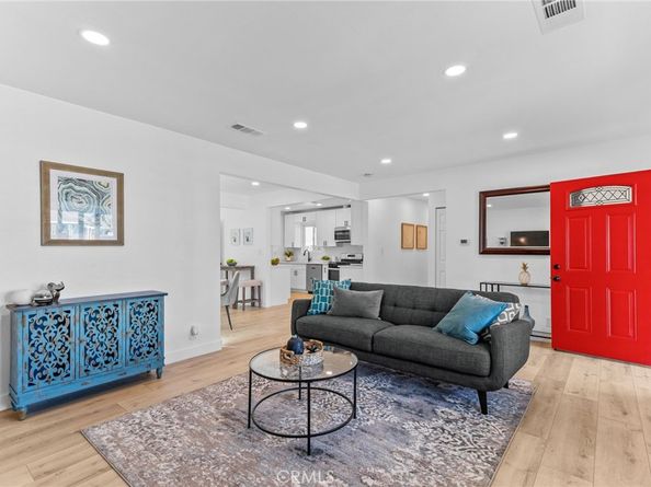 268 W Willow, Pomona CA 91768