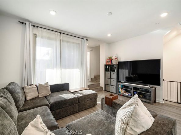 229 Scratch Rd, Covina CA 91722