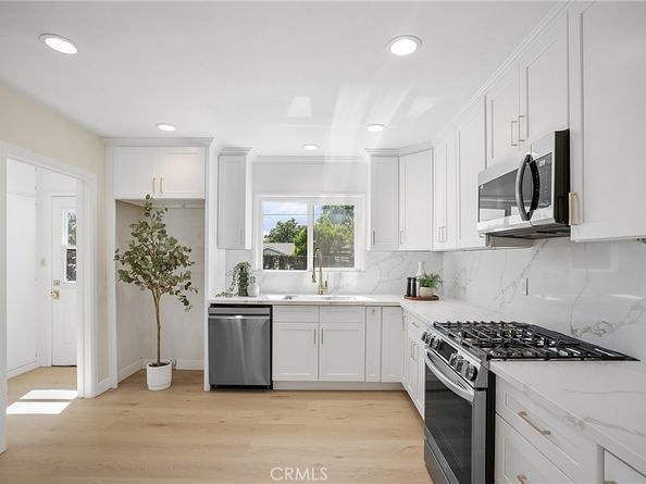 360 S Greengrove Drive, Orange CA 92866