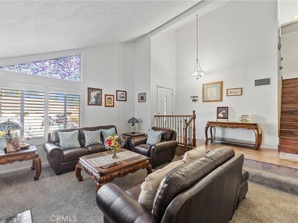 11 Rising Hill Road, Pomona CA 91766