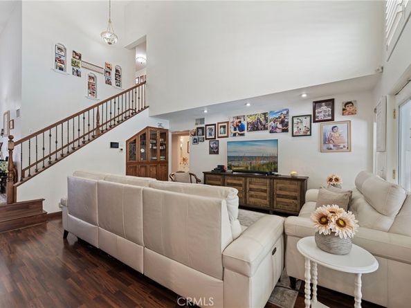 11 Rising Hill Road, Pomona CA 91766