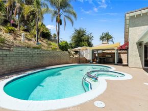 11 Rising Hill Road, Pomona CA 91766