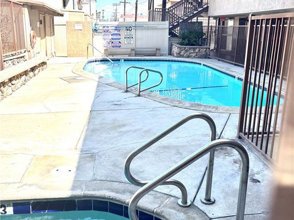 4667 Ocean Boulevard 106, San Diego CA 92109