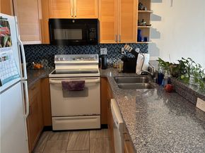 4667 Ocean Boulevard 106, San Diego CA 92109