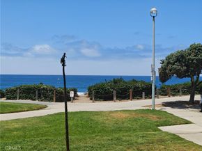 4667 Ocean Boulevard 106, San Diego CA 92109