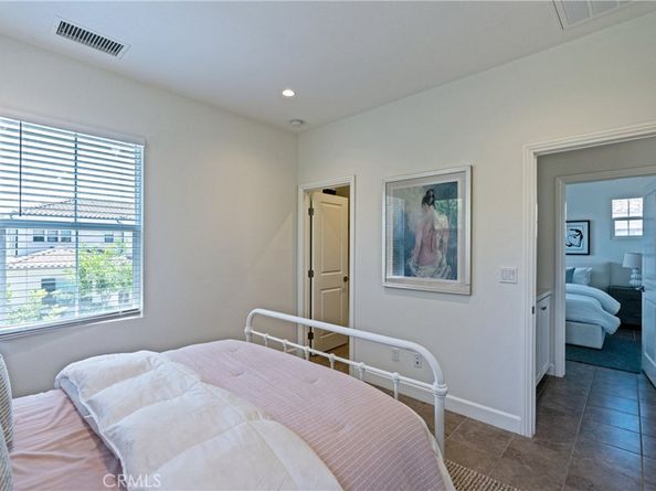 51 Runner, Irvine CA 92620