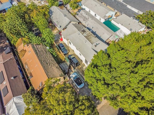 3729 Paloma Street, Los Angeles CA 90011