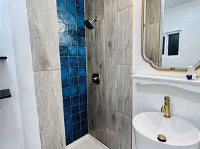 1364 61ST E 61st, Los Angeles CA 90001