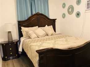 1364 61ST E 61st, Los Angeles CA 90001