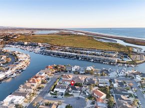 3922 Kitten Circle, Huntington Beach CA 92649