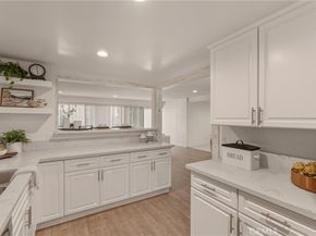 3922 Kitten Circle, Huntington Beach CA 92649