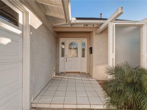 3922 Kitten Circle, Huntington Beach CA 92649