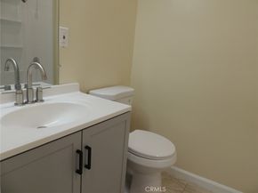 819 E 4th 1, Long Beach CA 90802