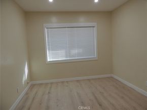 819 E 4th 1, Long Beach CA 90802