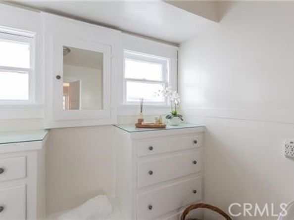 279 Redondo Avenue, Long Beach CA 90803