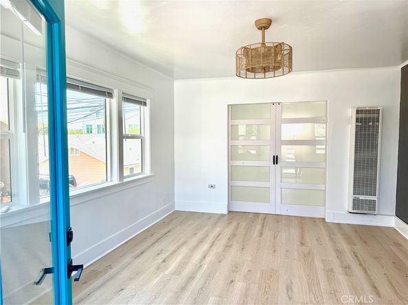279 Redondo Avenue, Long Beach CA 90803