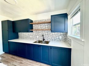 279 Redondo Avenue, Long Beach CA 90803