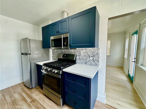 279 Redondo Avenue, Long Beach CA 90803