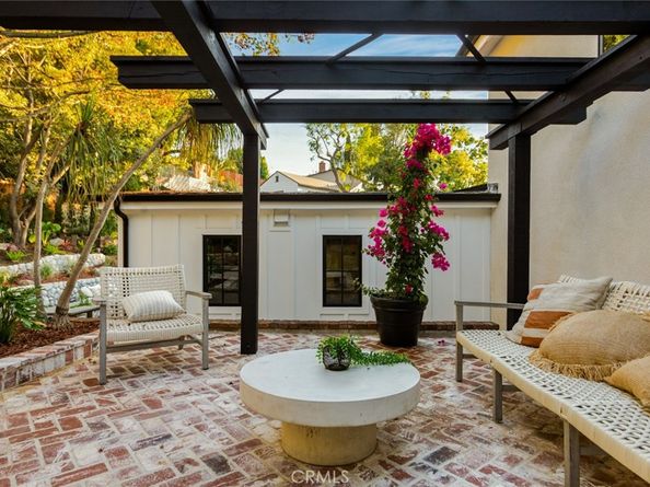 3436 Primera Avenue, Los Angeles CA 90068