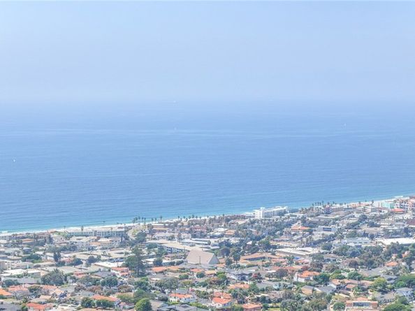 204 Via Colusa, Redondo Beach CA 90277