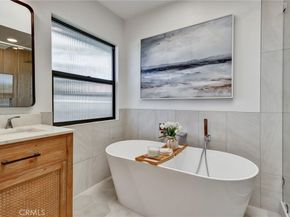 5515 Thunderbird, La Jolla CA 92037