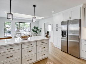 5515 Thunderbird, La Jolla CA 92037