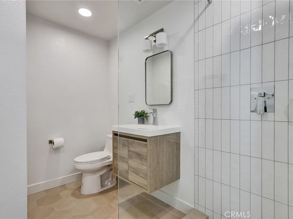 5515 Thunderbird, La Jolla CA 92037