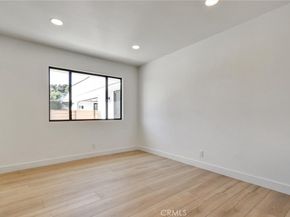 5515 Thunderbird, La Jolla CA 92037