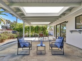 5515 Thunderbird, La Jolla CA 92037
