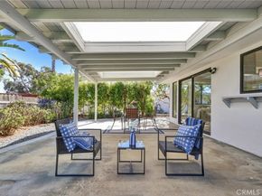 5515 Thunderbird, La Jolla CA 92037