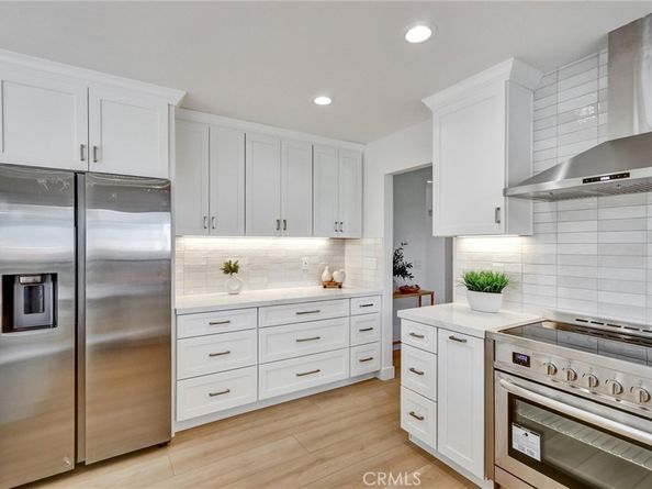 5515 Thunderbird, La Jolla CA 92037