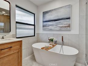 5515 Thunderbird, La Jolla CA 92037