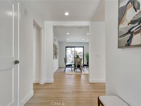 5515 Thunderbird, La Jolla CA 92037