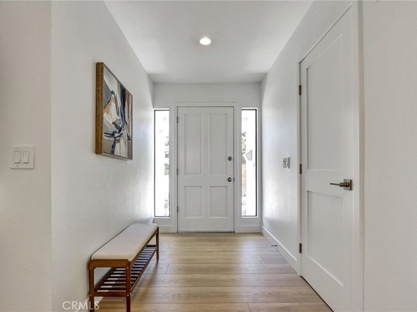 5515 Thunderbird, La Jolla CA 92037