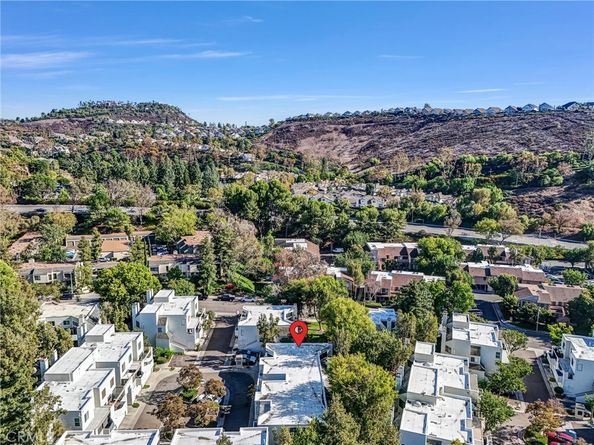 166 N Singingwood Street 3, Orange CA 92869