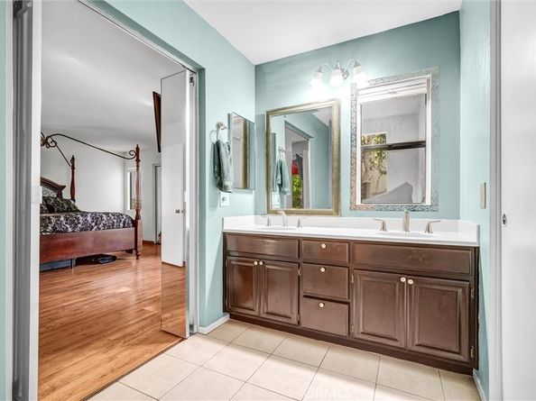 166 N Singingwood Street 3, Orange CA 92869