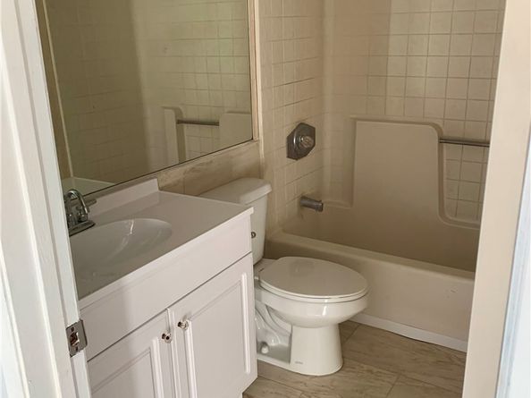 707 W 4th 7, Long Beach CA 90802