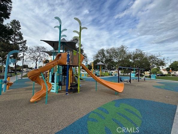 2941 Baltic, Long Beach CA 90810