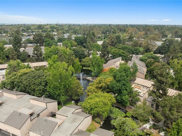 7890 E Spring Street 13I, Long Beach CA 90815