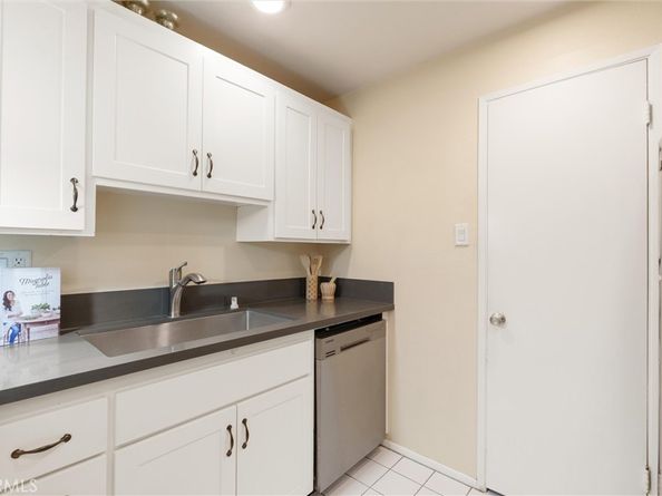 7890 E Spring Street 13I, Long Beach CA 90815