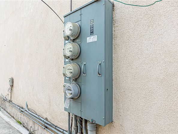 1125 Linden Avenue, Long Beach CA 90813