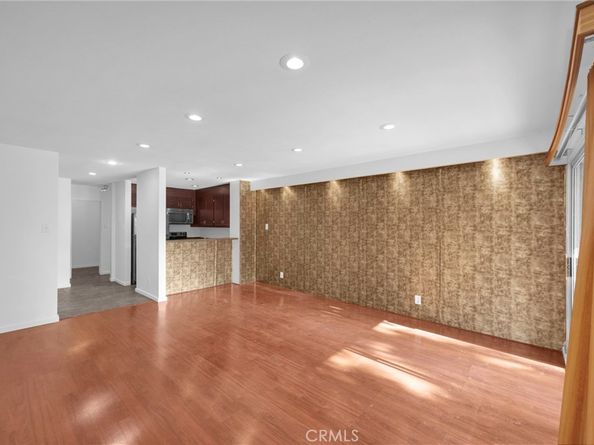 7890 4A E Spring Street 4A, Long Beach CA 90815