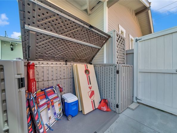 4741 E Colorado Street, Long Beach CA 90814